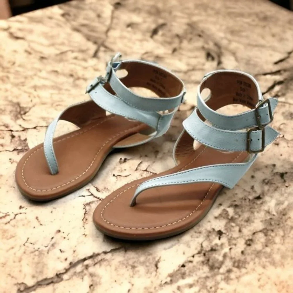 Sandals - Picture 5 of 8